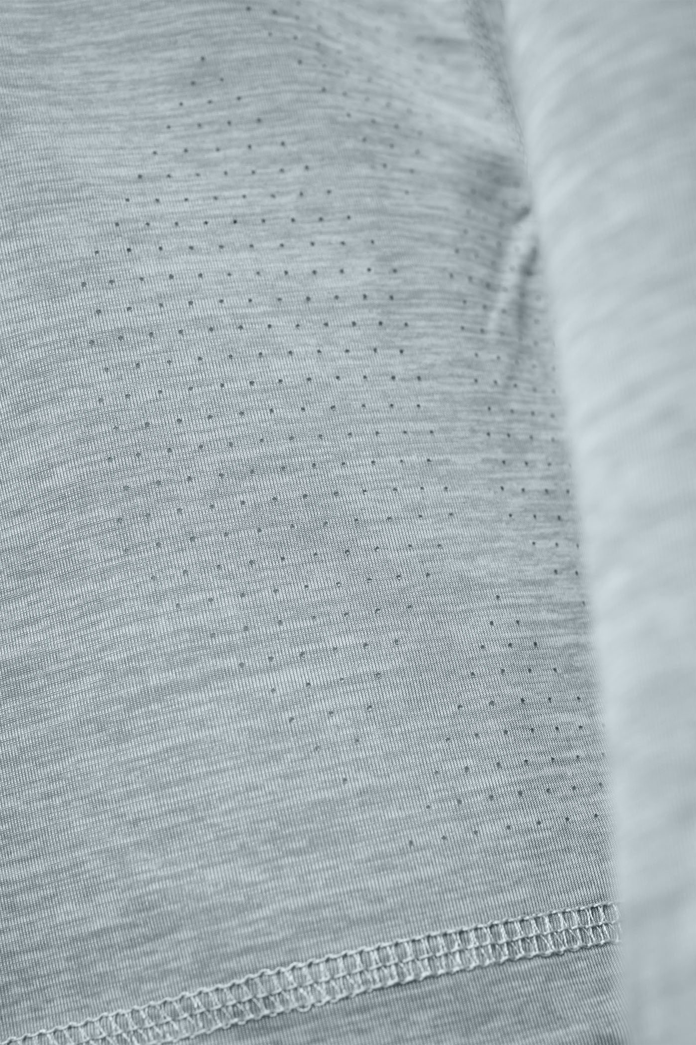 Iconic Hooded Active Performance